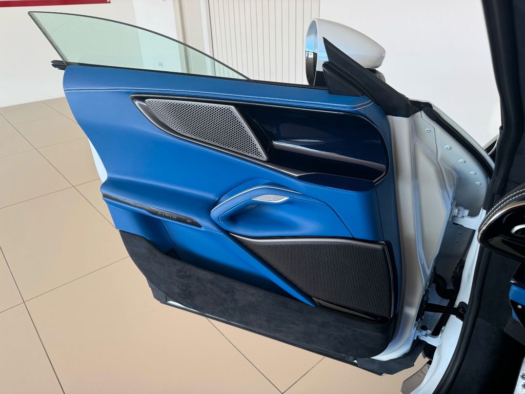 Ferrari Purosangue 2025