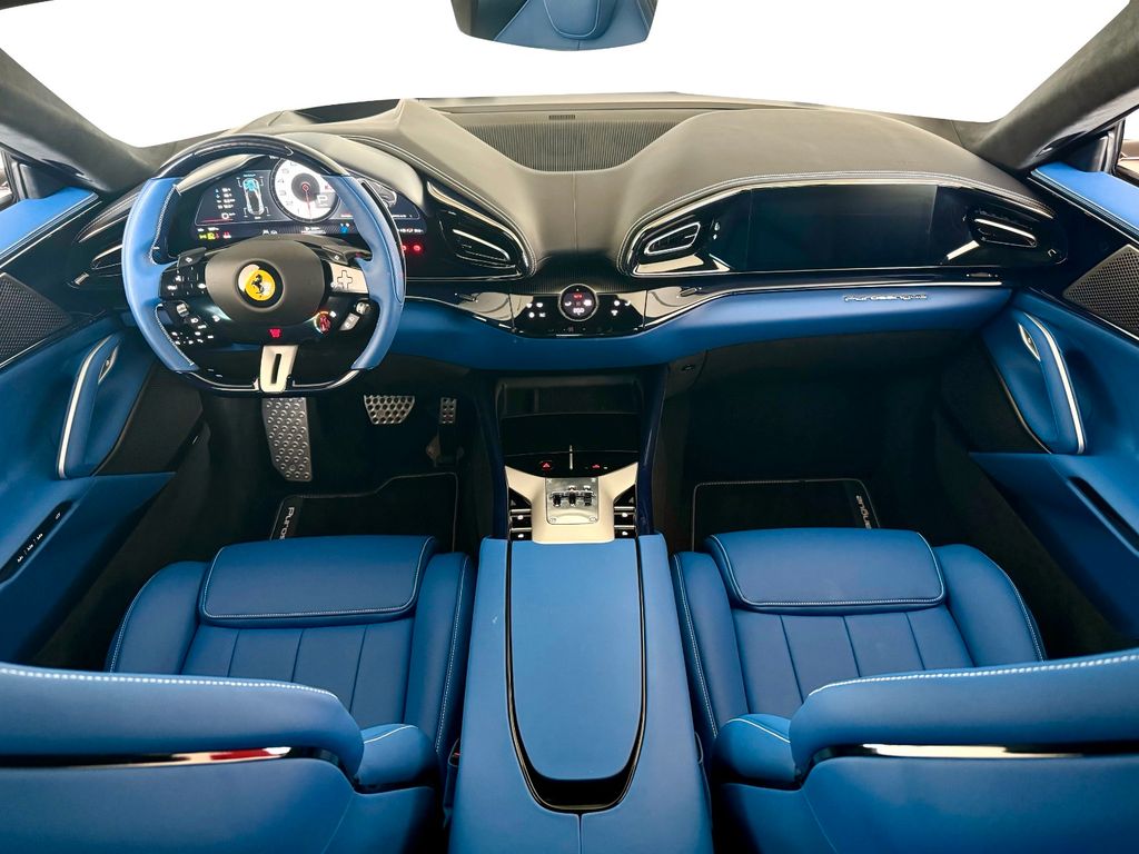 Ferrari Purosangue 2025