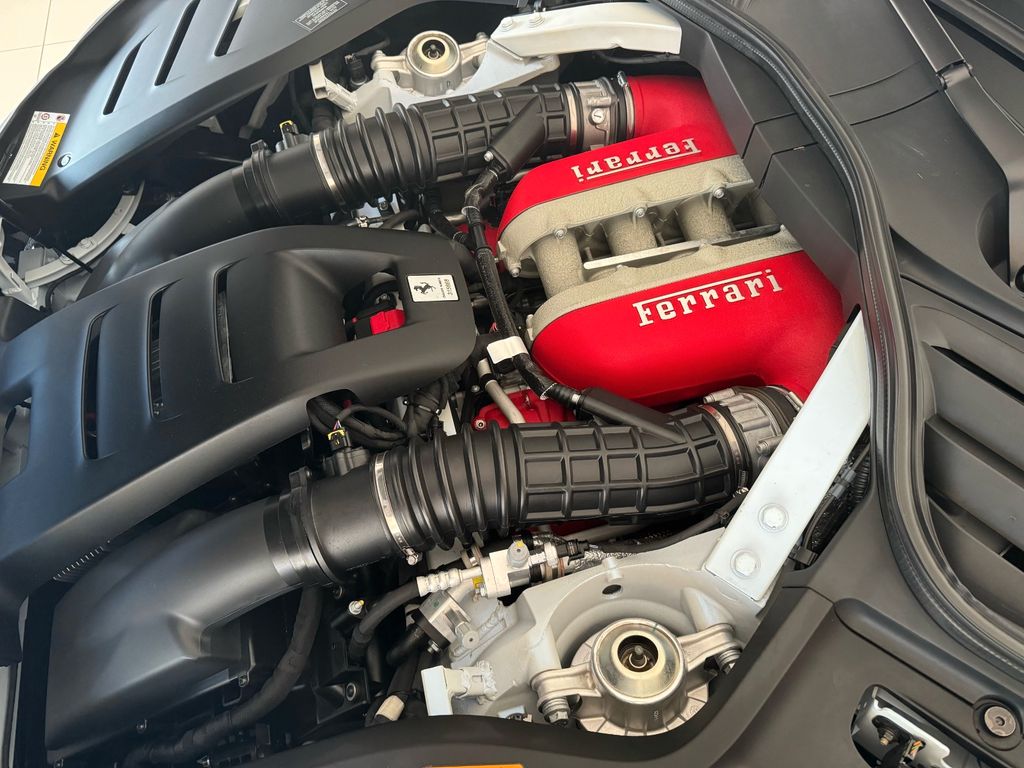 Ferrari Purosangue 2025