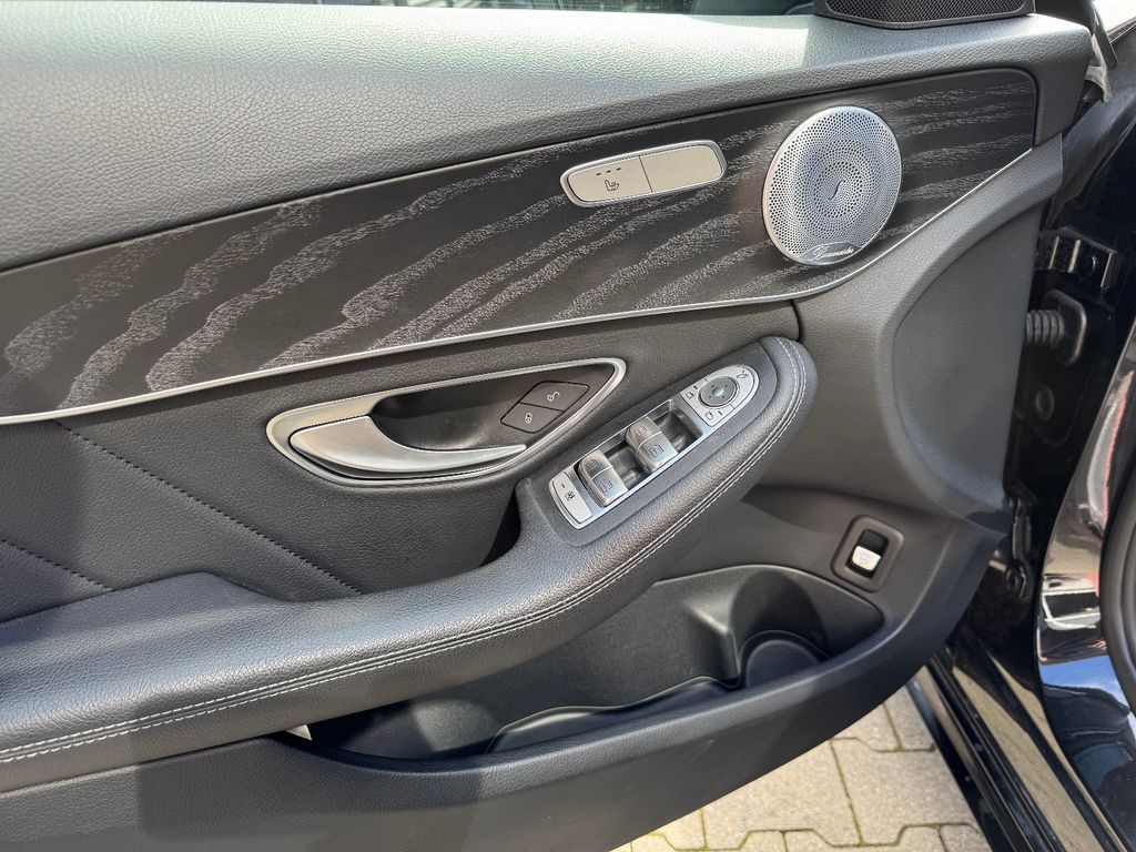 Mercedes-Benz C 300 2021