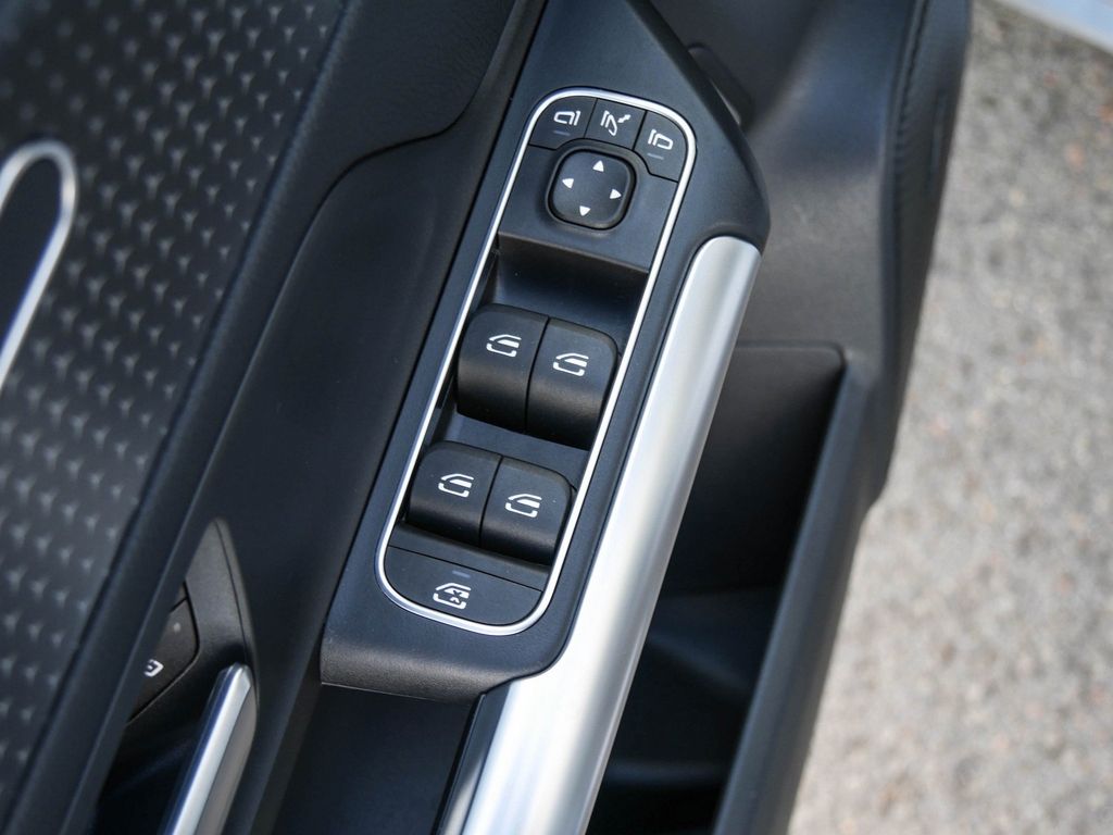 Mercedes-Benz B 250 2023