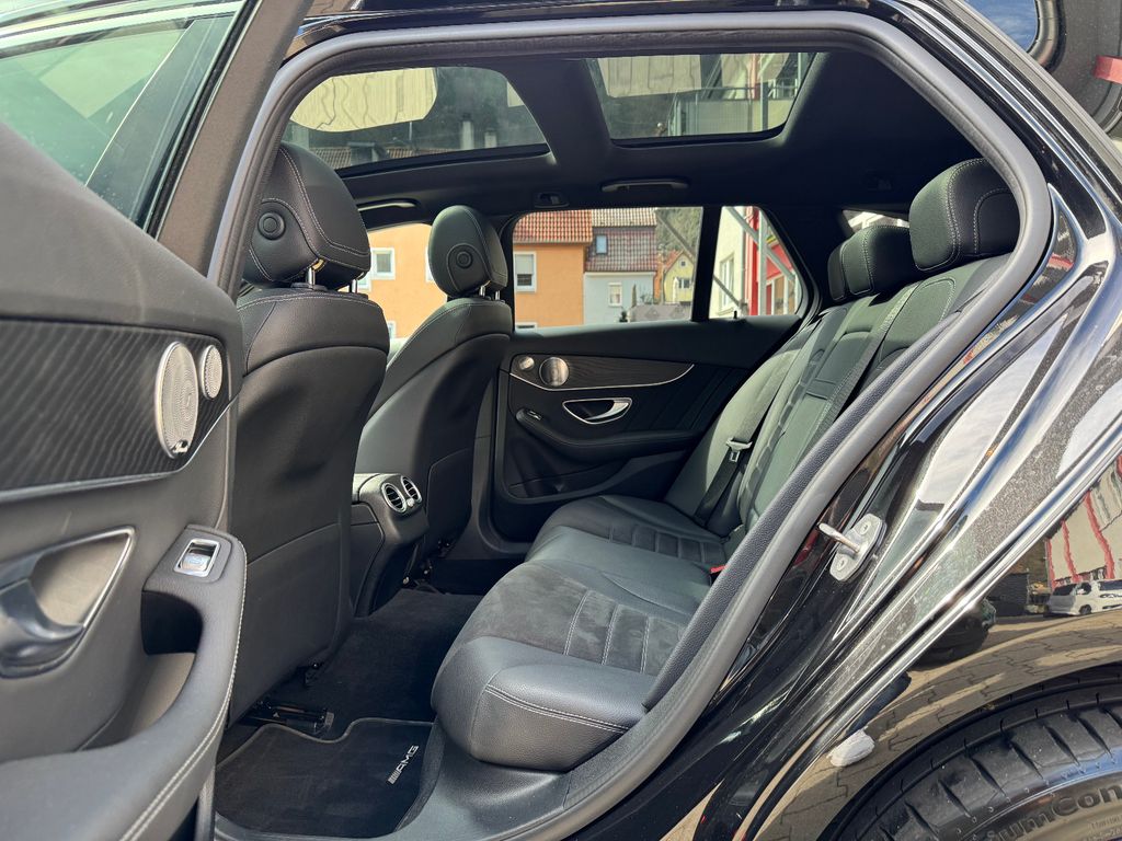 Mercedes-Benz C 300 2021