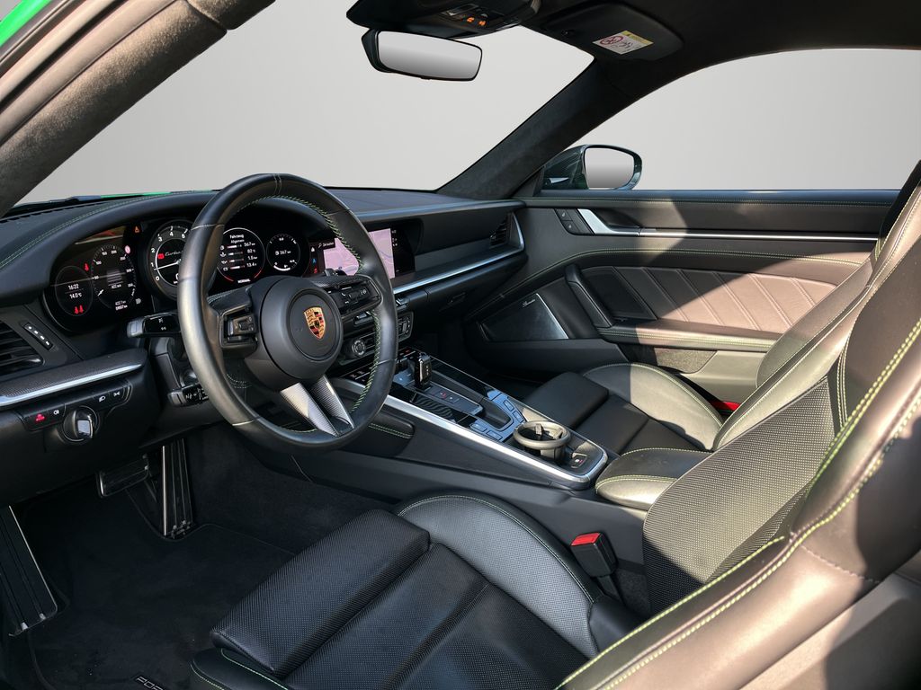 Porsche 992 2022