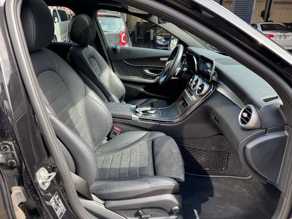 Mercedes-Benz C 300 2021