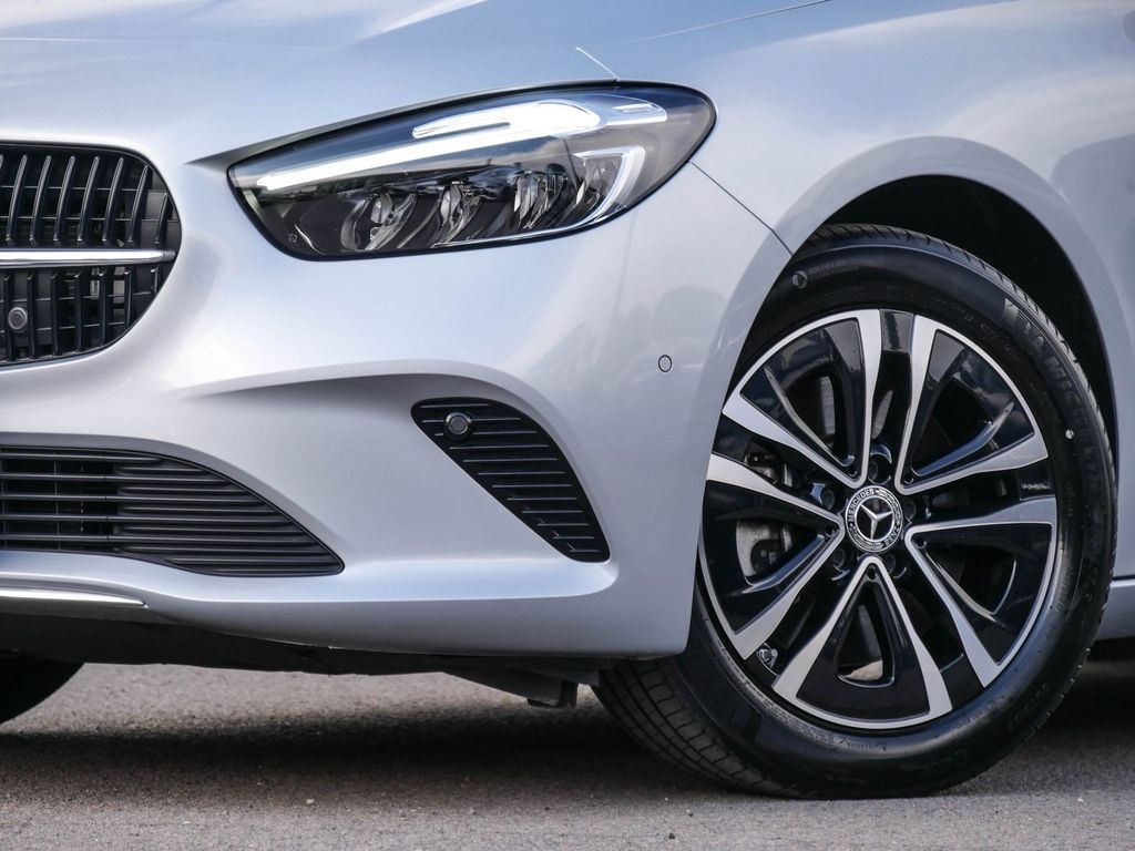 Mercedes-Benz B 250 2023