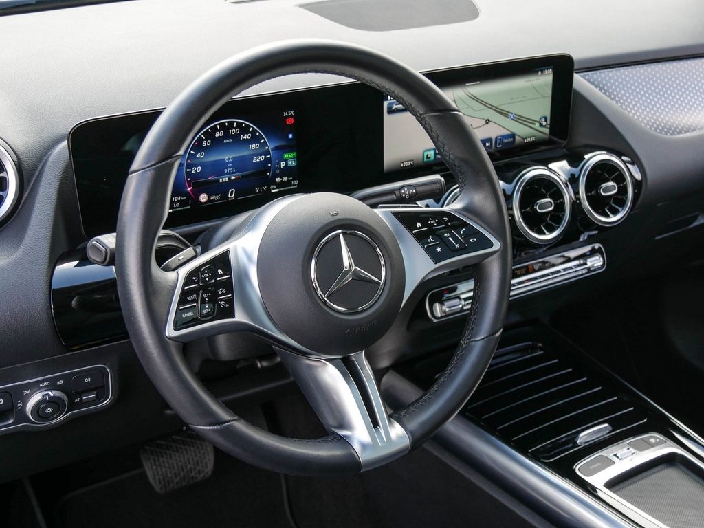 Mercedes-Benz B 250 2023