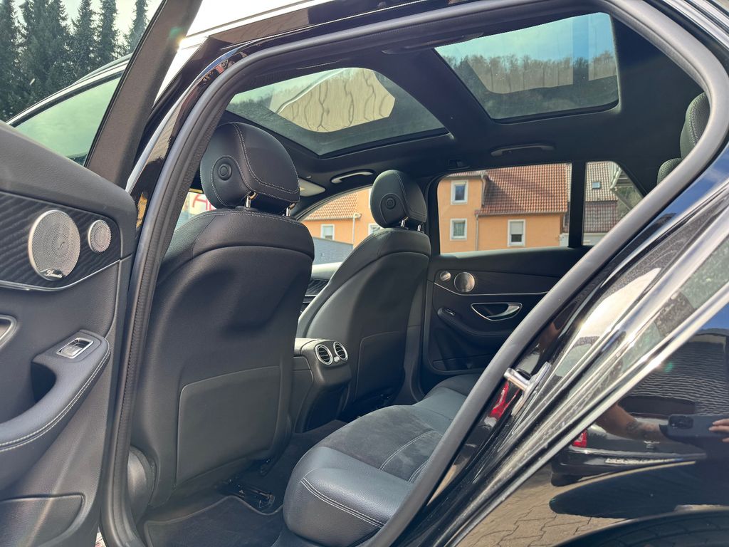 Mercedes-Benz C 300 2021