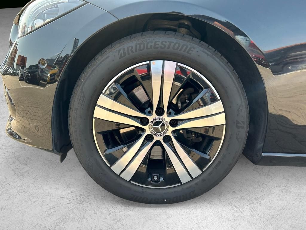 Mercedes-Benz C 220 2024