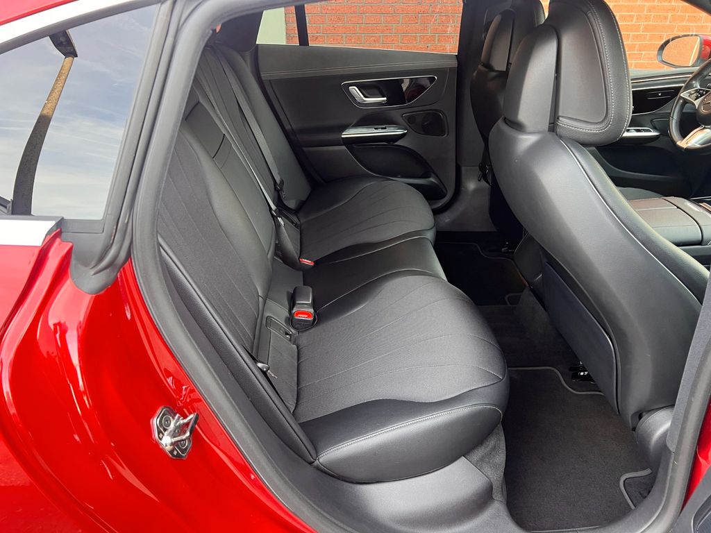 Mercedes-Benz EQE 2022