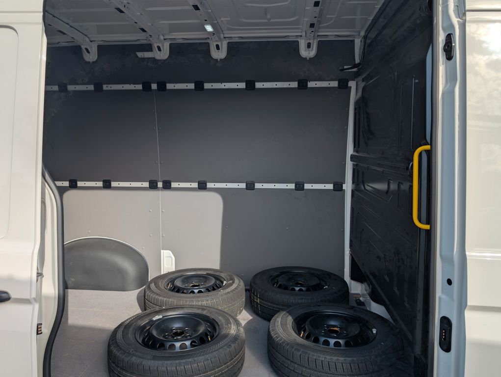 Volkswagen Crafter 2024