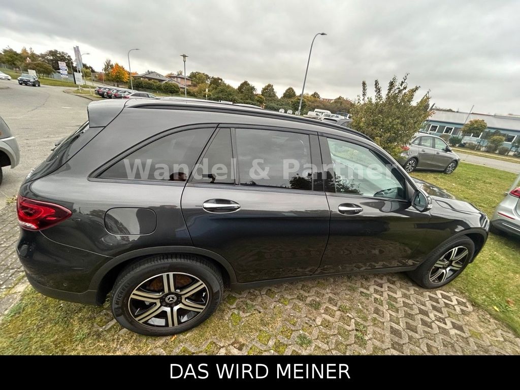 Mercedes-Benz GLC 300 2022