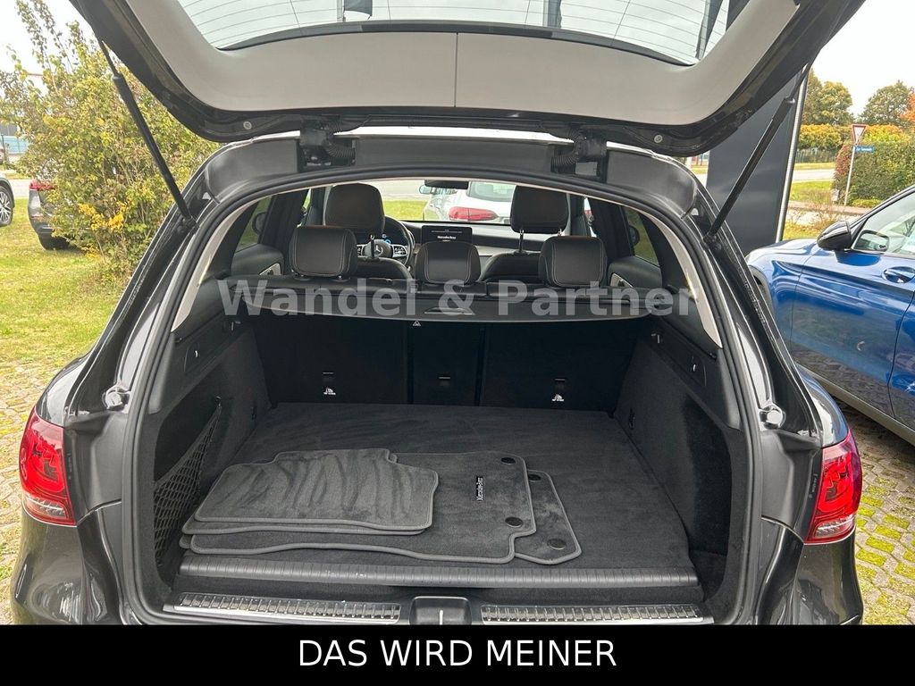 Mercedes-Benz GLC 300 2022