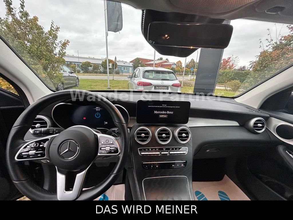 Mercedes-Benz GLC 300 2022