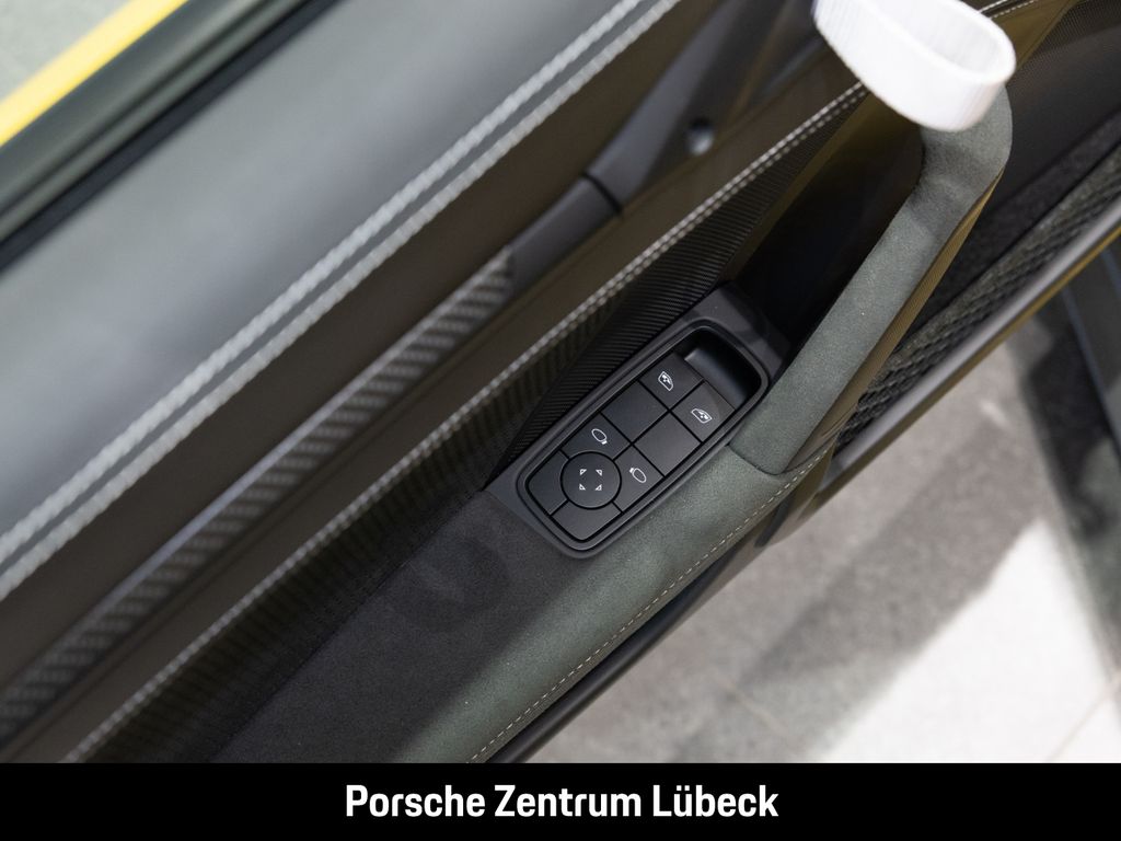 Porsche 992 2023