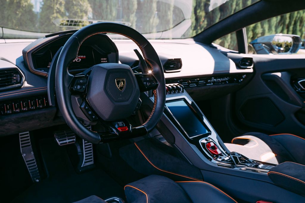 Lamborghini Huracán 2023