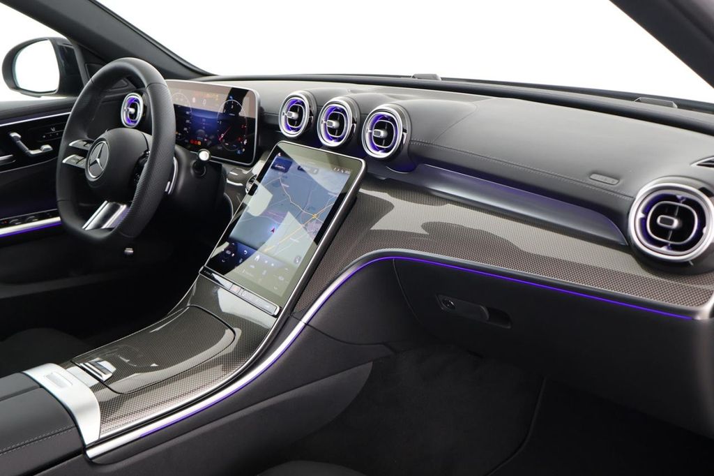 Mercedes-Benz C 200 2025