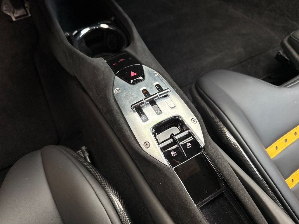 Ferrari 296 GTB 2023