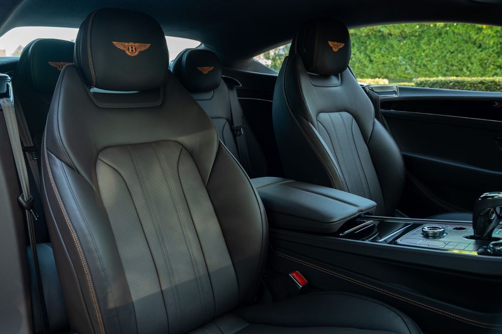 Bentley Continental GT 2025