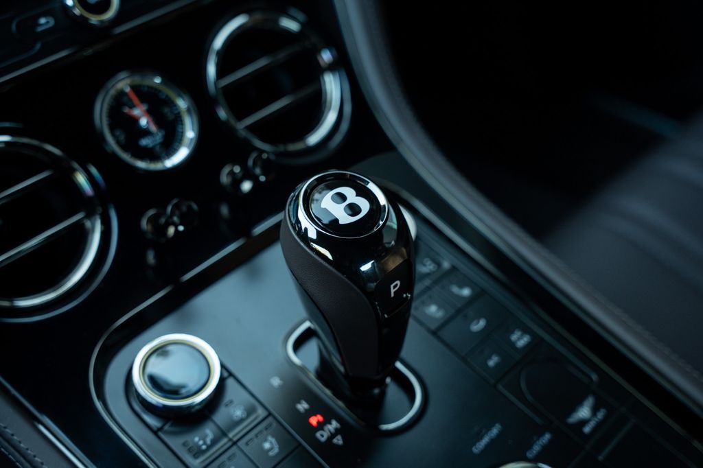 Bentley Continental GT 2025