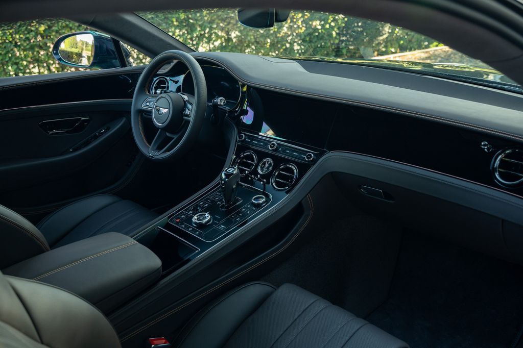 Bentley Continental GT 2025