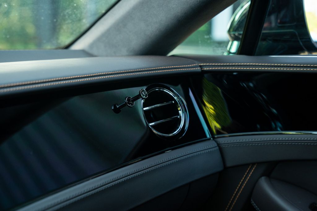 Bentley Continental GT 2025