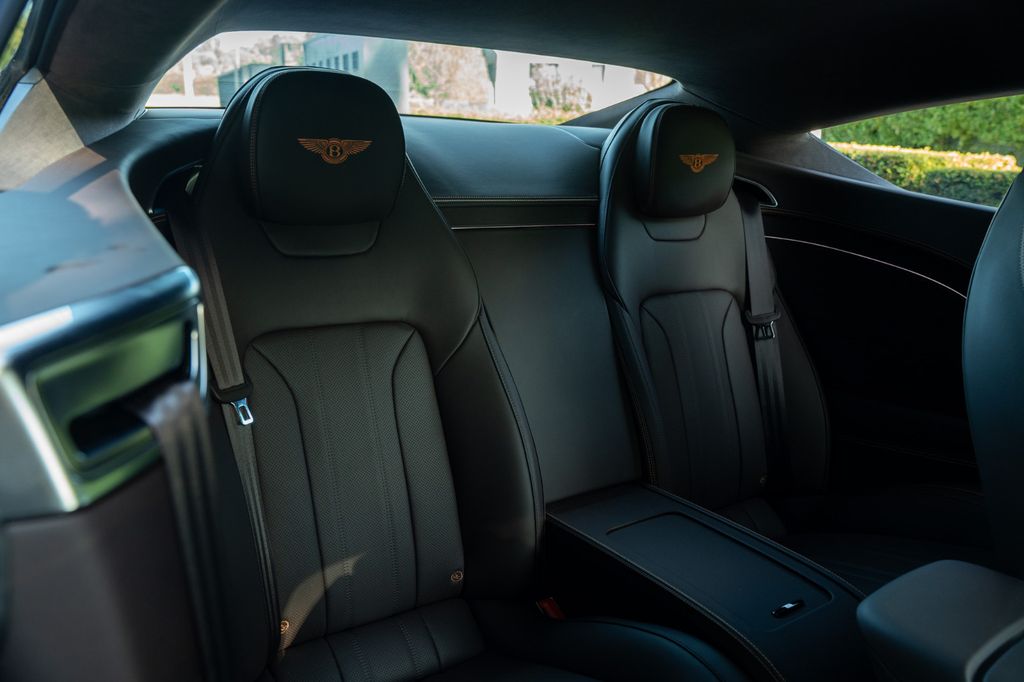 Bentley Continental GT 2025