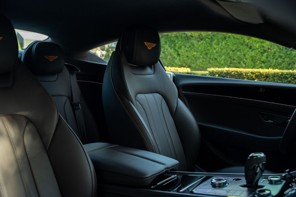 Bentley Continental GT 2025