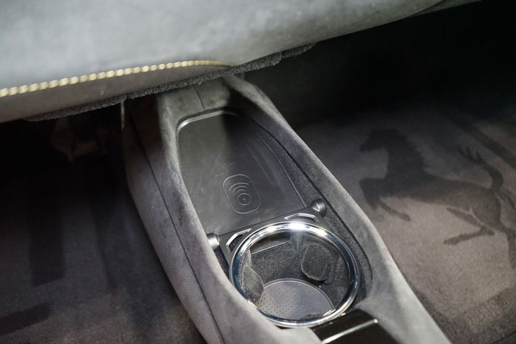 Ferrari 296 GTS 2025