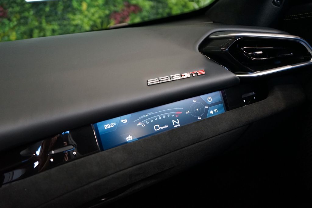 Ferrari 296 GTS 2025