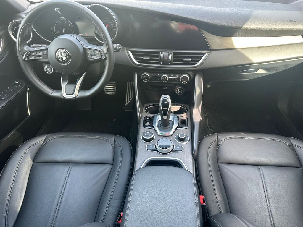 Alfa Romeo Giulia 2023