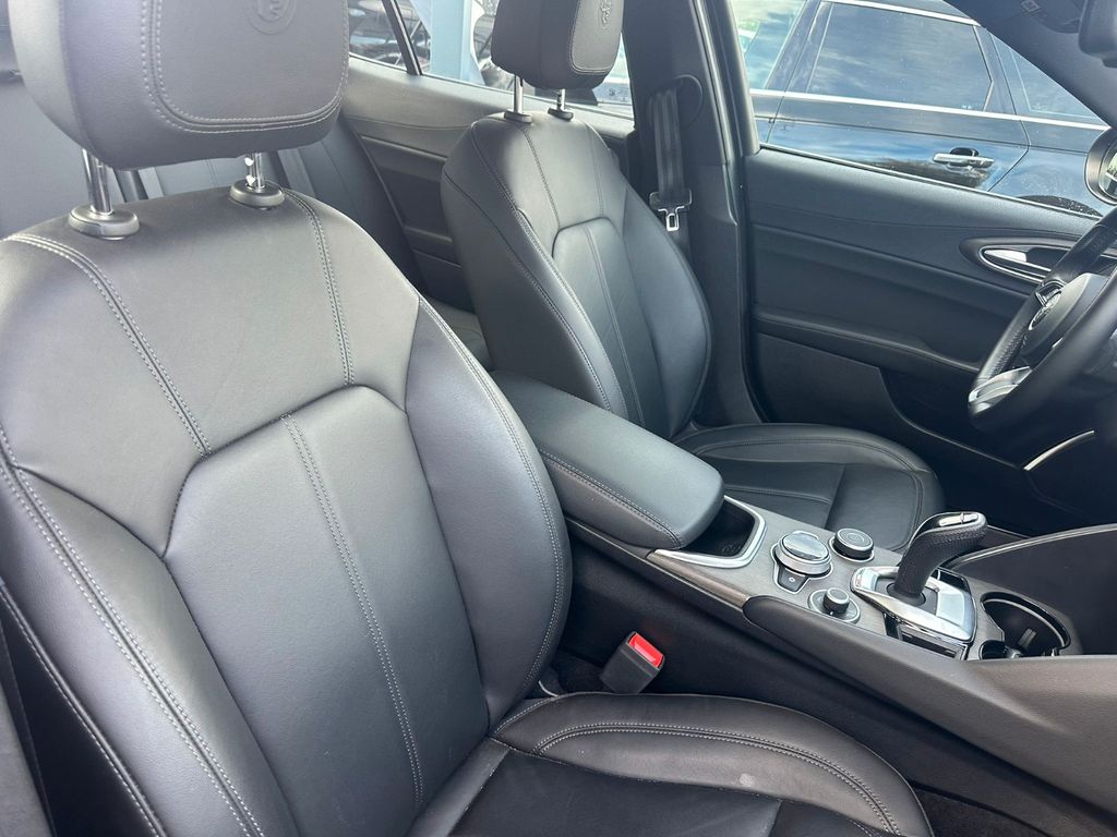 Alfa Romeo Giulia 2023