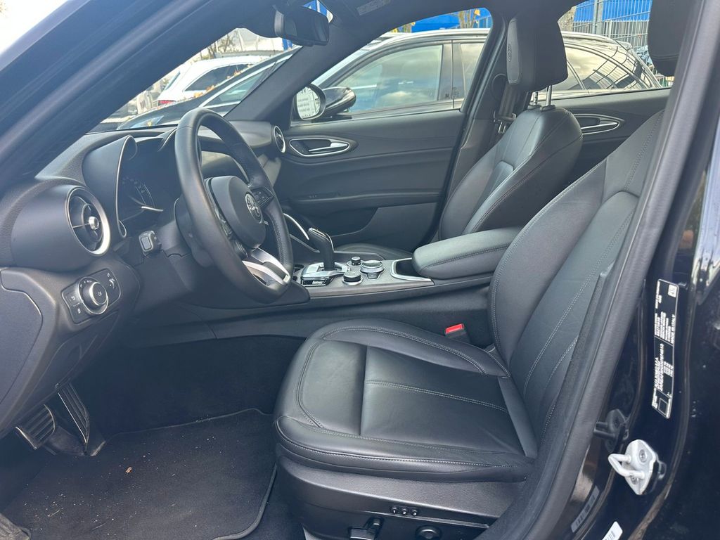 Alfa Romeo Giulia 2023