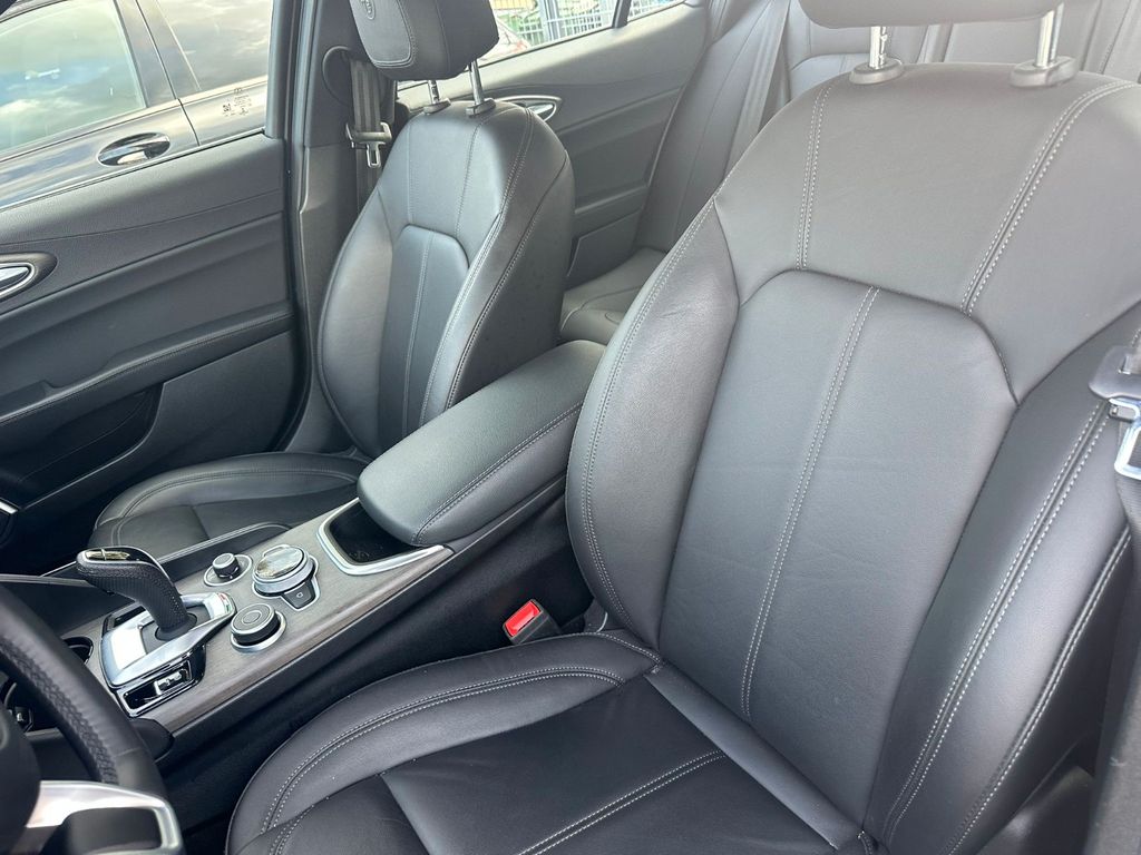 Alfa Romeo Giulia 2023