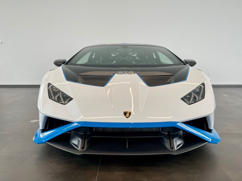 Lamborghini Huracán 2023