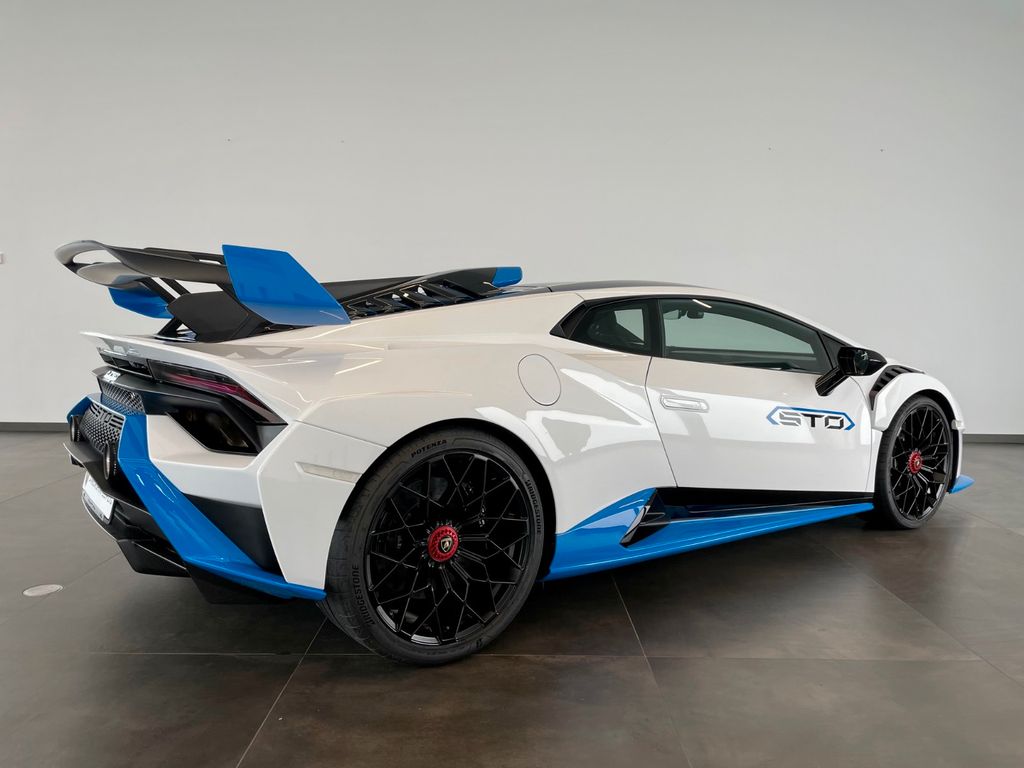 Lamborghini Huracán 2023