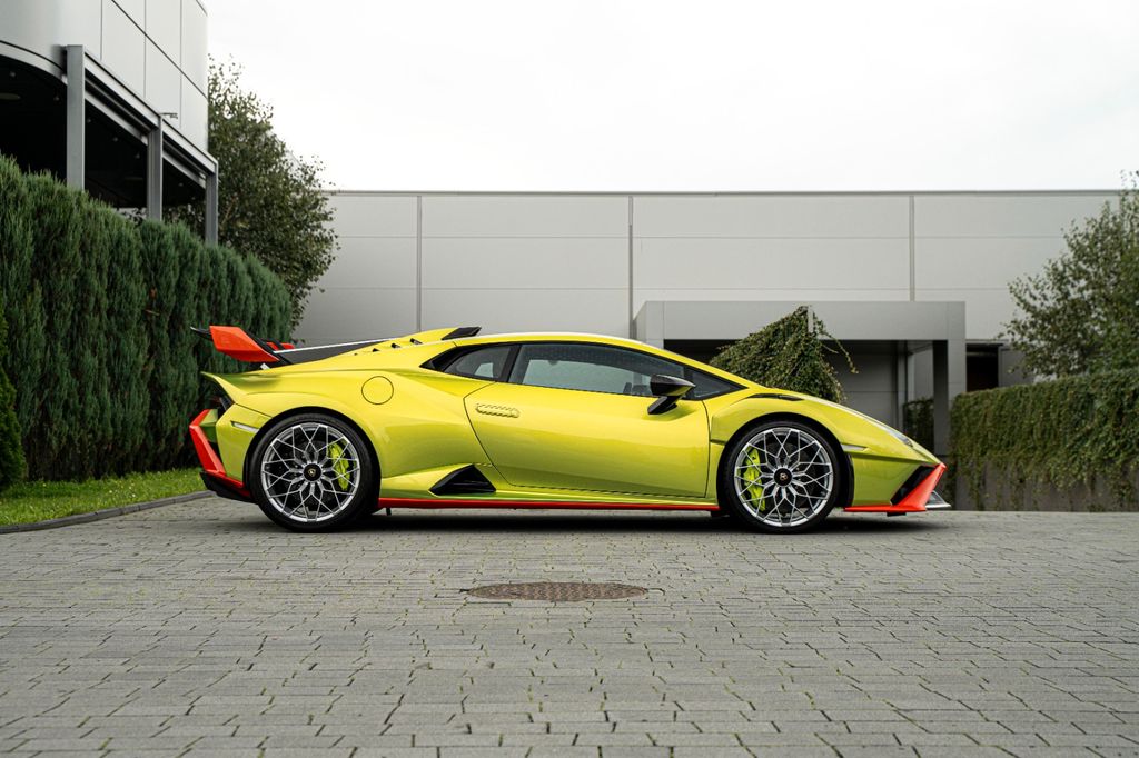 Lamborghini Huracán 2023