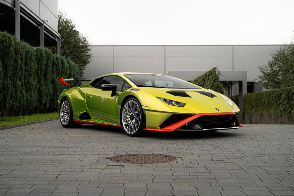 Lamborghini Huracán 2023