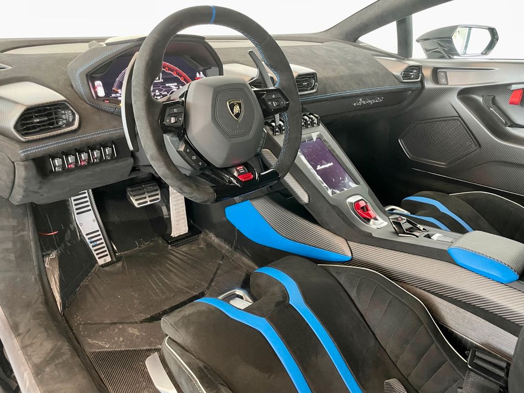 Lamborghini Huracán 2023