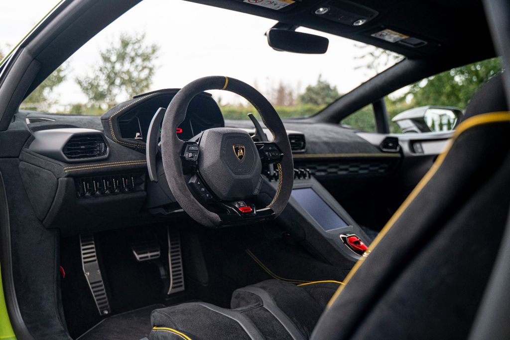 Lamborghini Huracán 2023