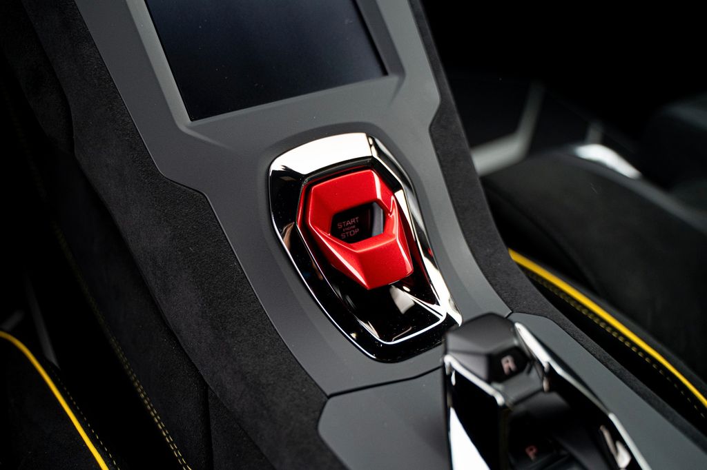 Lamborghini Huracán 2023