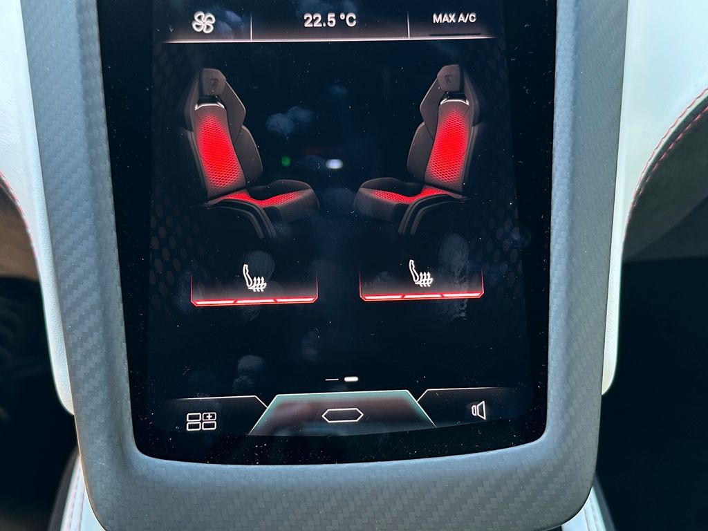 Lamborghini Revuelto 2025