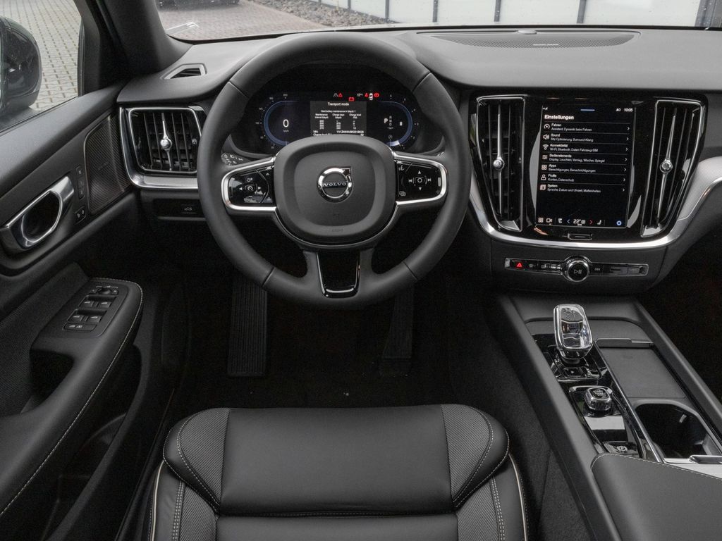 Volvo V60 2024