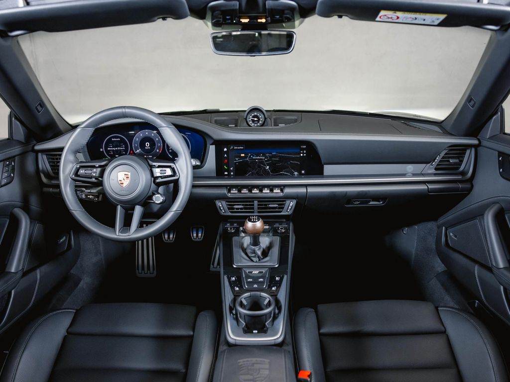 Porsche 992 2025