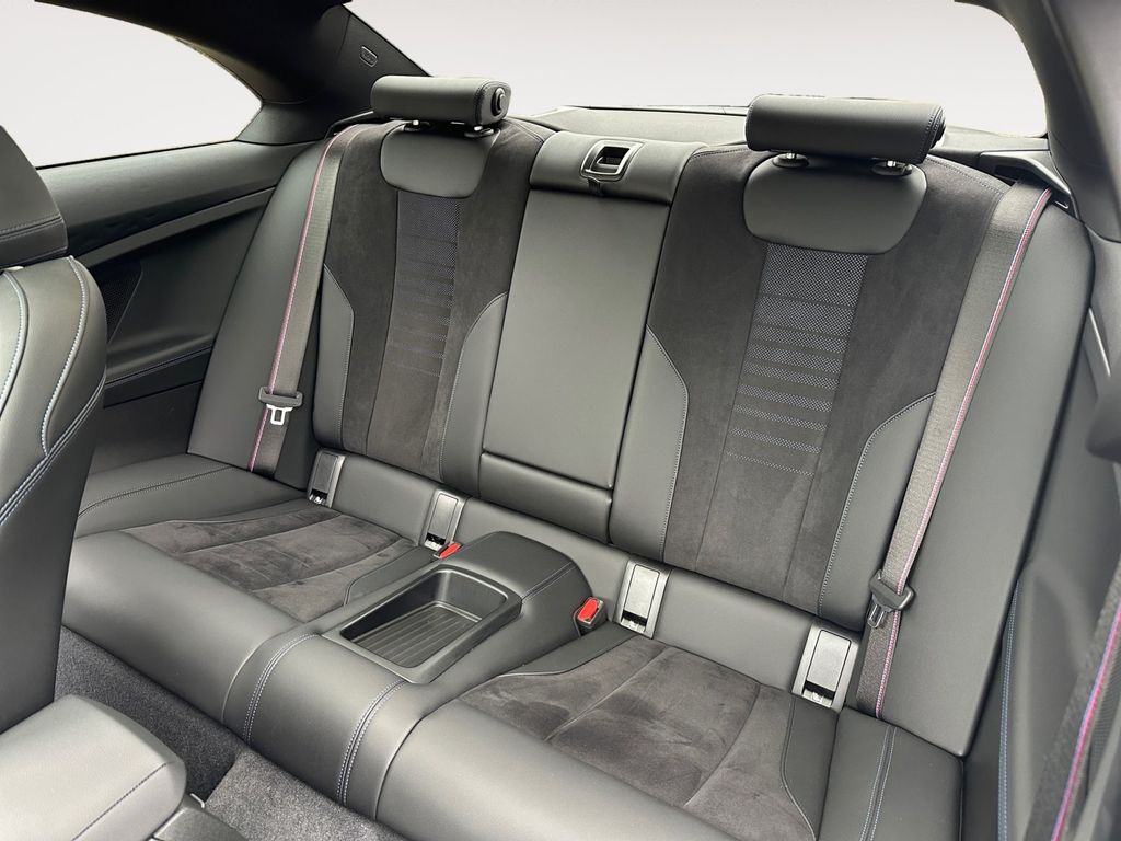 BMW 220 2024