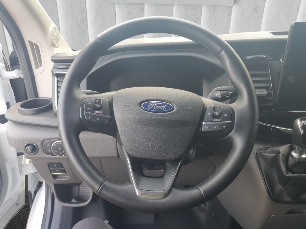 Ford Transit 2025