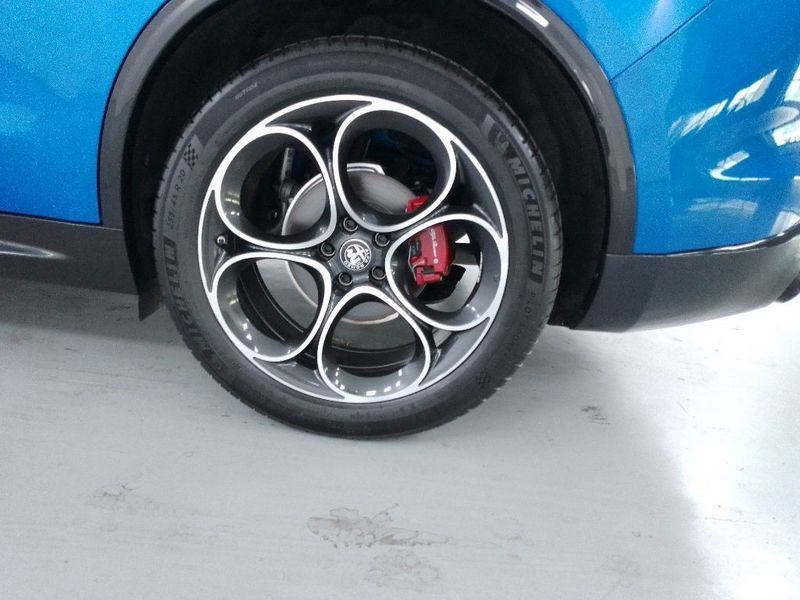 Alfa Romeo Stelvio 2024