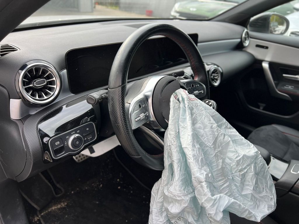 Mercedes-Benz A 250 2022