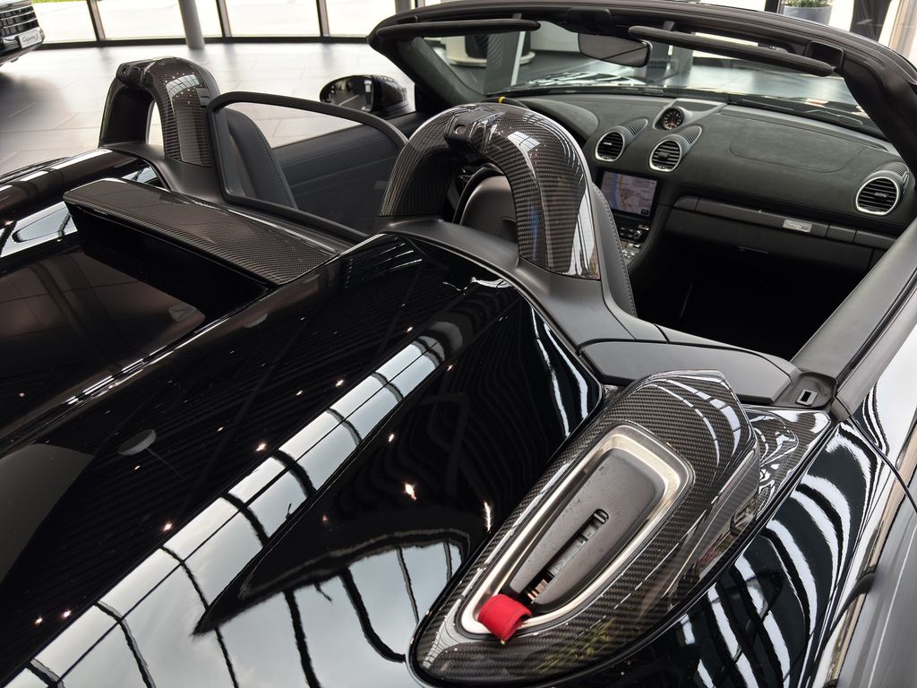 Porsche Boxster 2025