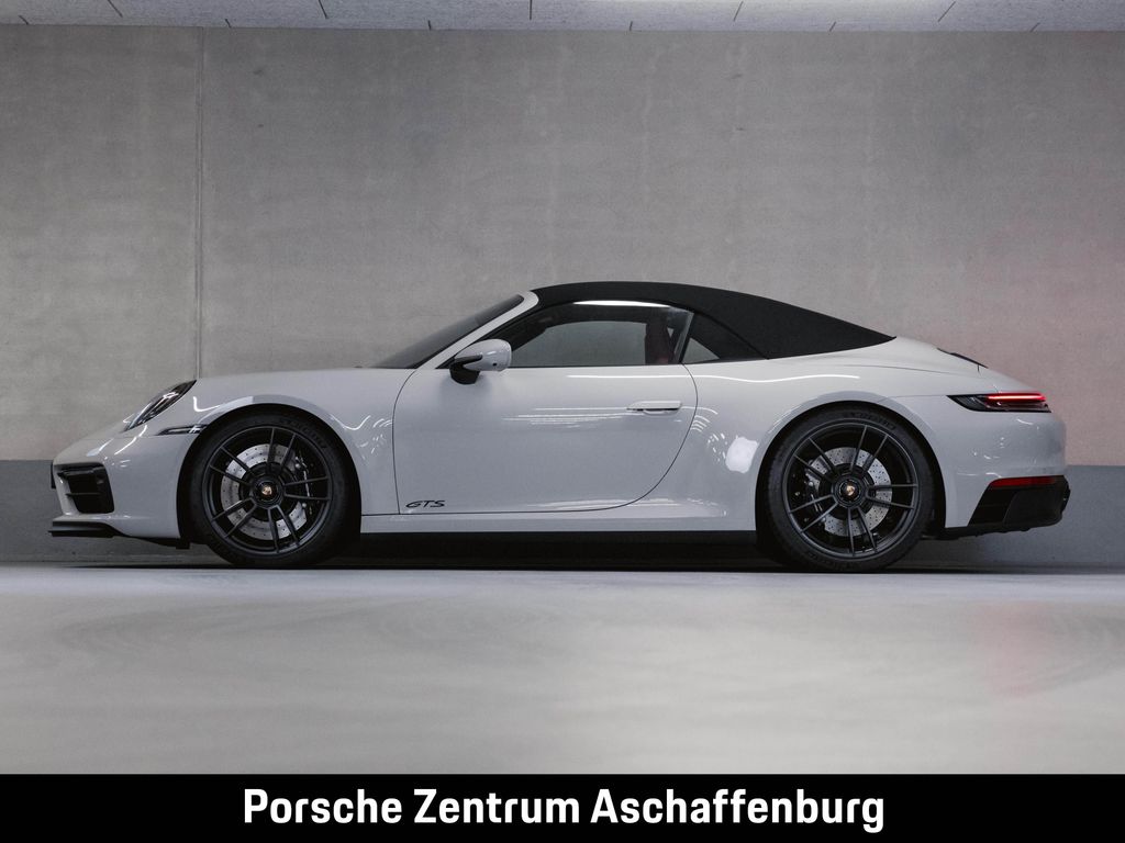 Porsche 992 2023