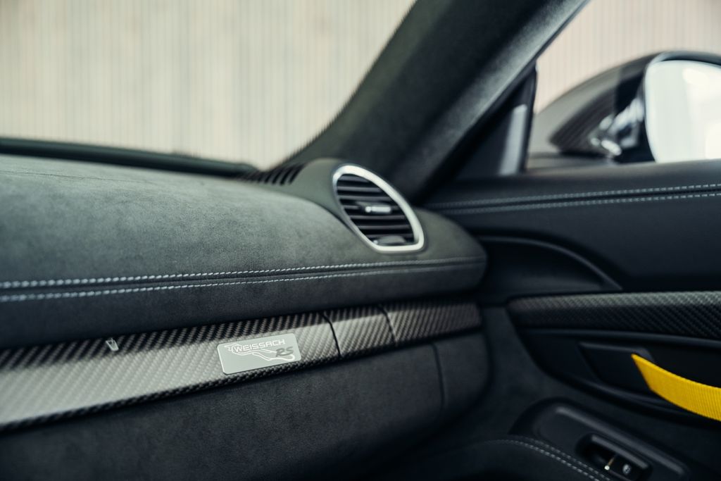 Porsche Boxster 2024